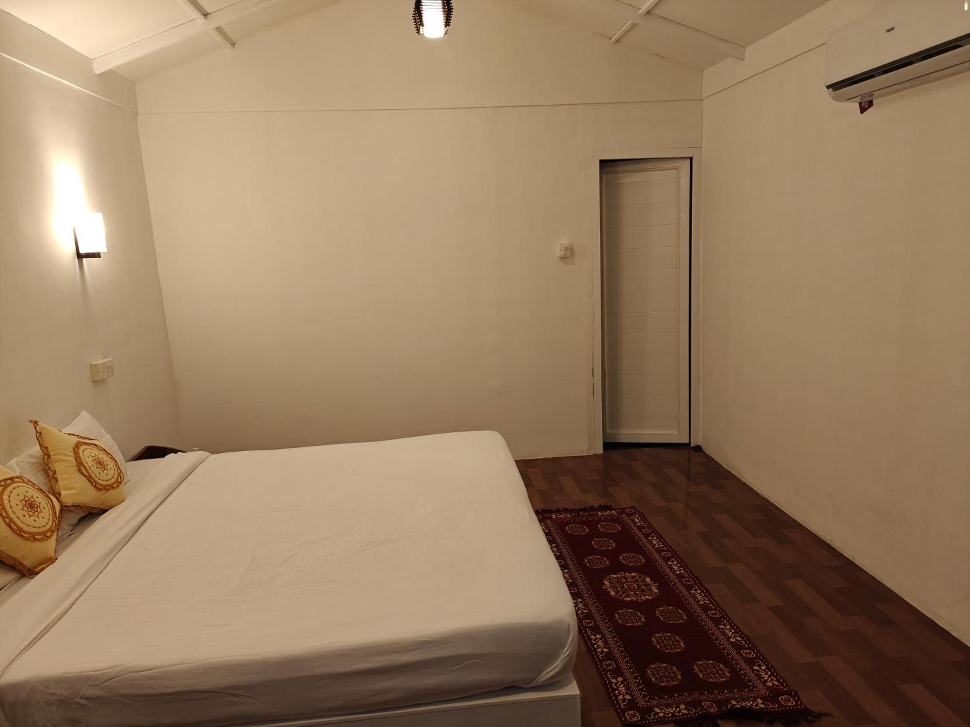 Rococo Pelton Beach Huts Palolem Beach Goa Room photo