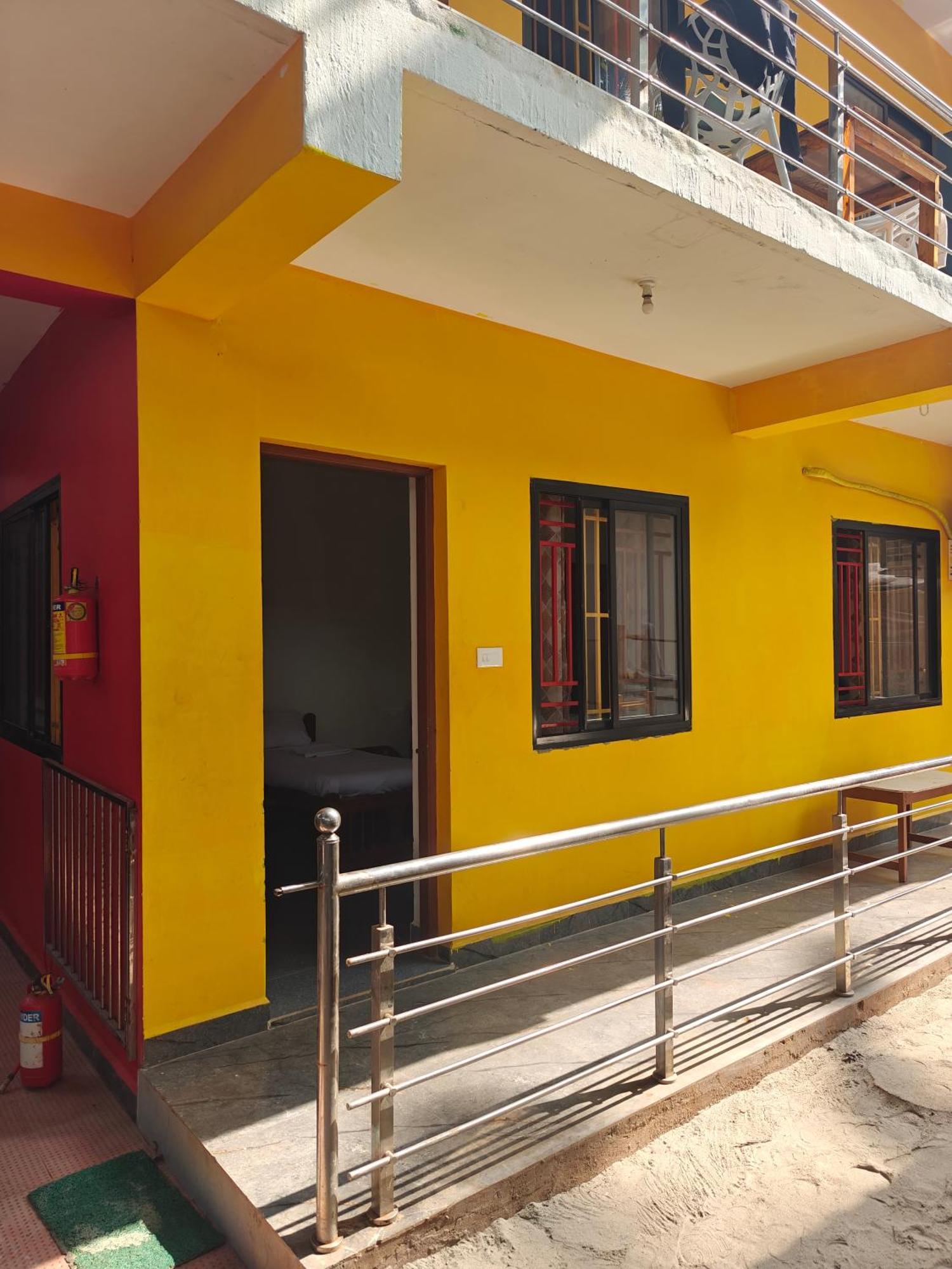 Rococo Pelton Beach Huts Palolem Beach Goa Room photo