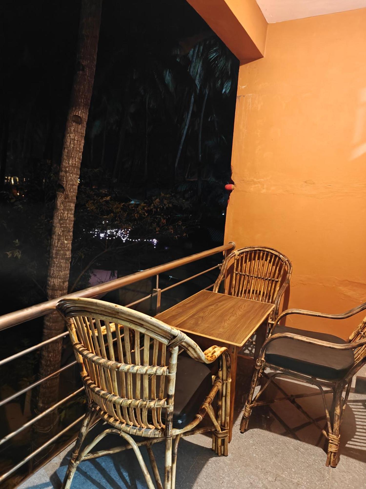 Rococo Pelton Beach Huts Palolem Beach Goa Room photo