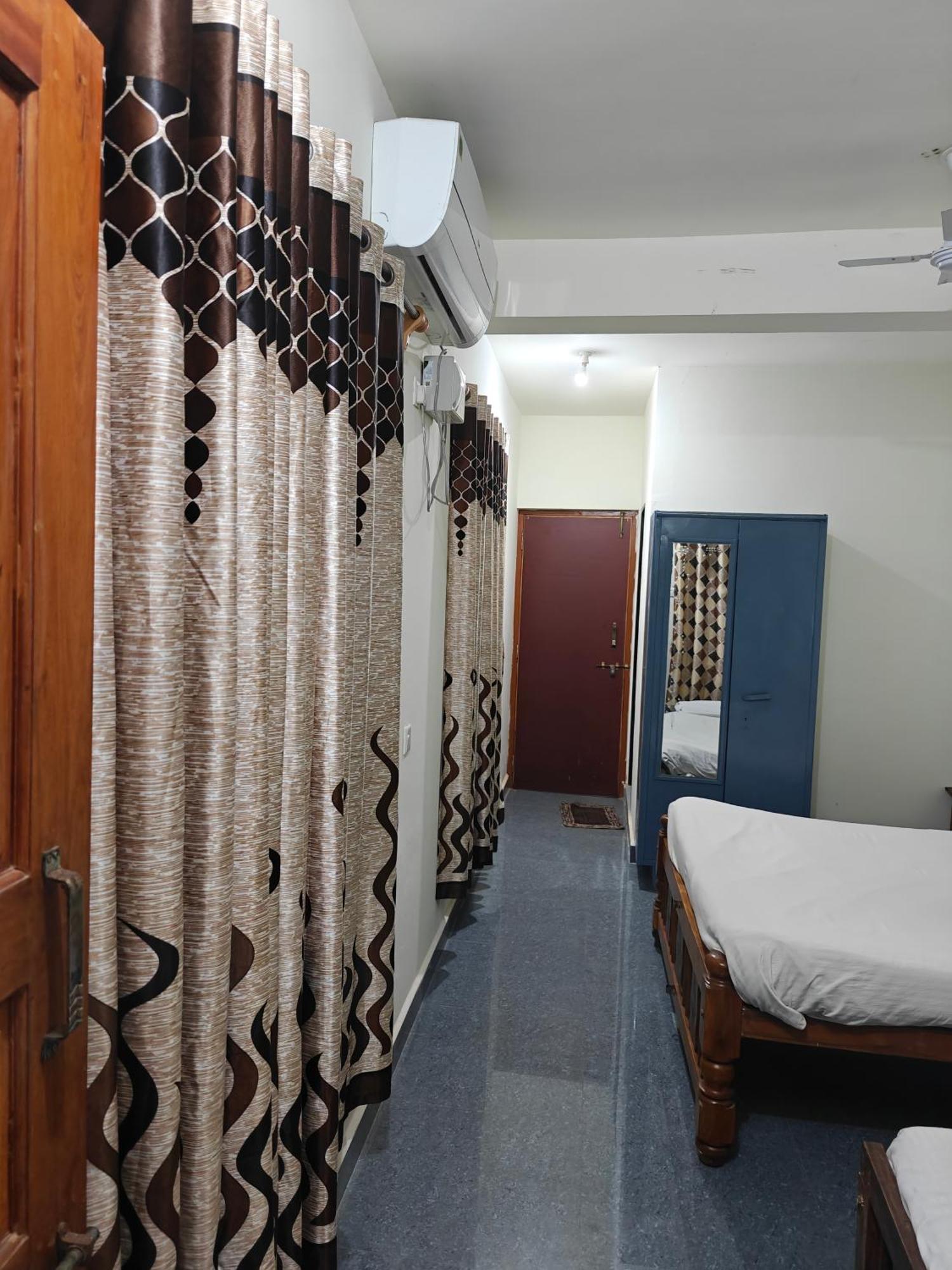Rococo Pelton Beach Huts Palolem Beach Goa Room photo