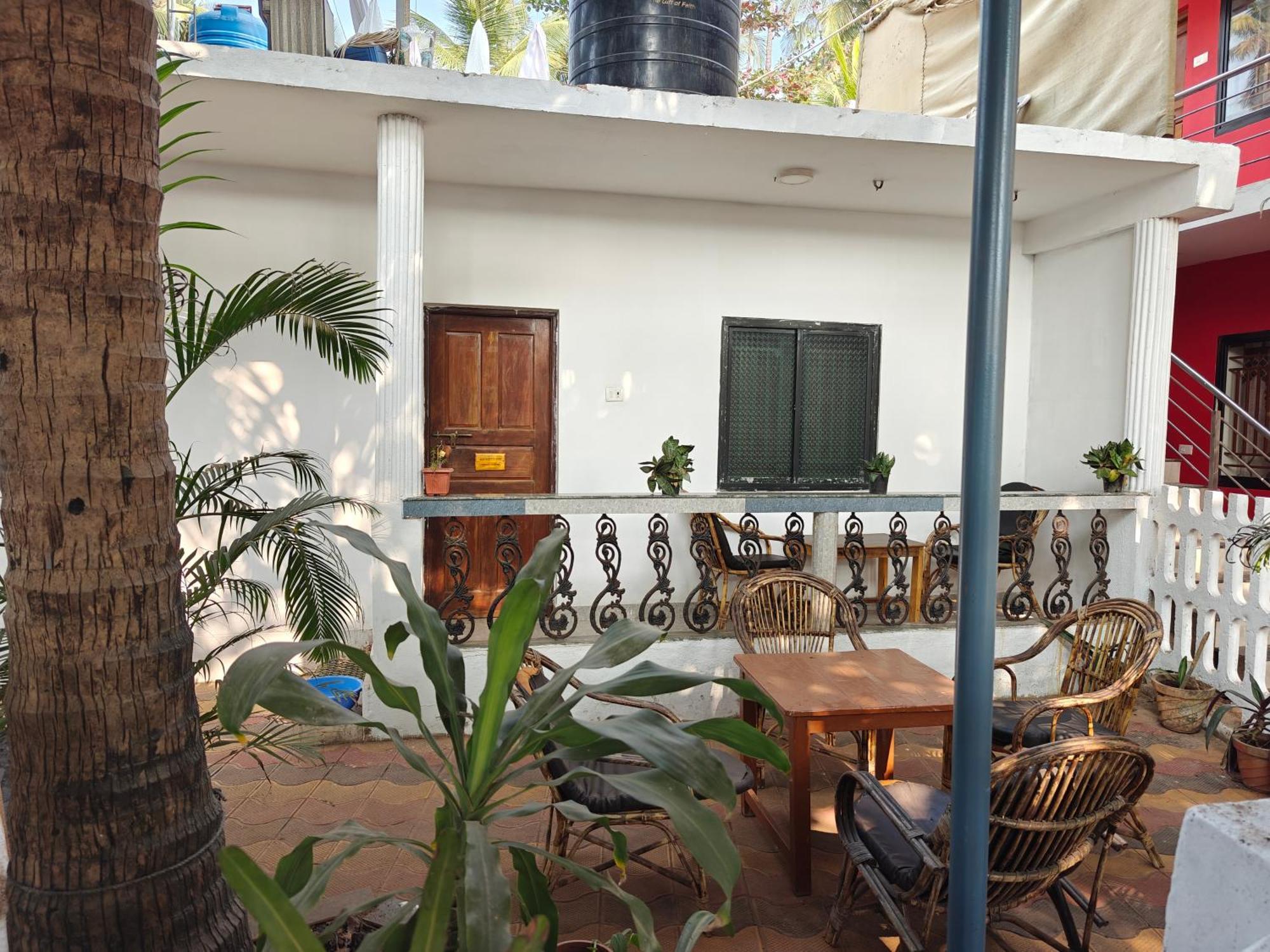 Rococo Pelton Beach Huts Palolem Beach Goa Room photo